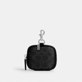 Bolsillo con clip en Signature Canvas