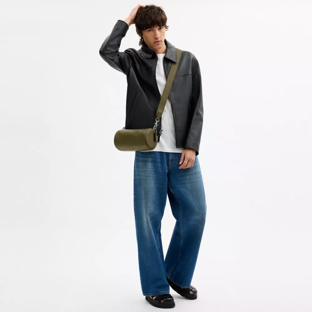 Bolso Andre Barrel 24