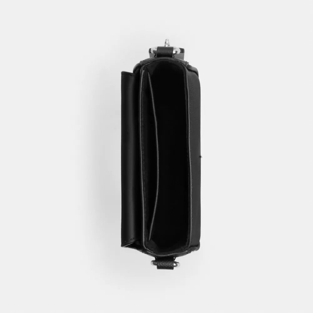 Bolso bandolera con solapa