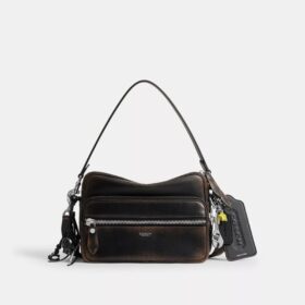 Bolso bandolera Dakota en piel desgastada con Charms