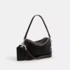 Bolso bandolera Dakota en piel desgastada con Charms