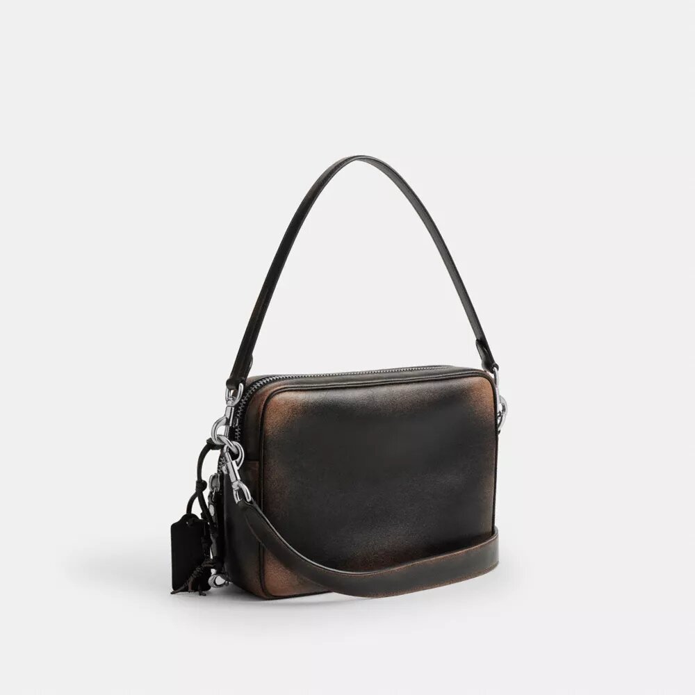 Bolso bandolera Dakota en piel «Loved»