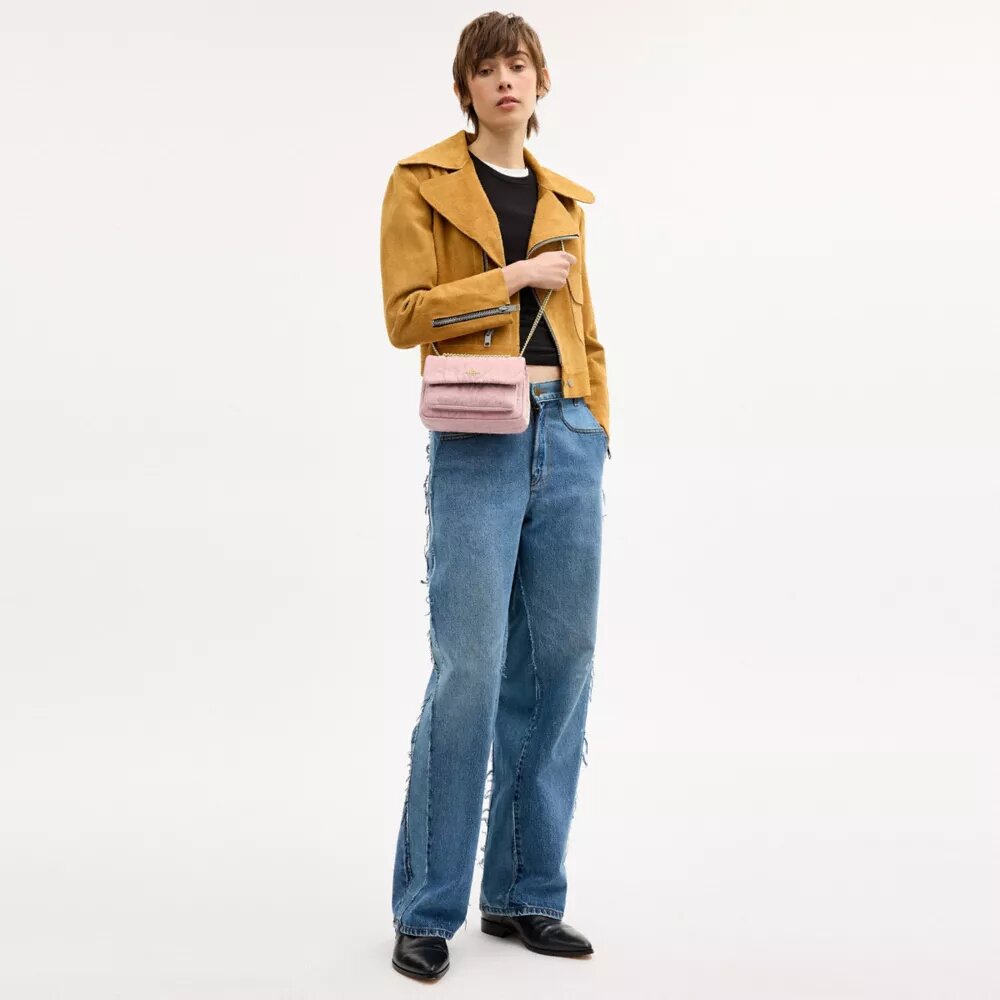 Bolso bandolera Elodie 18 en denim desgastado con acolchado