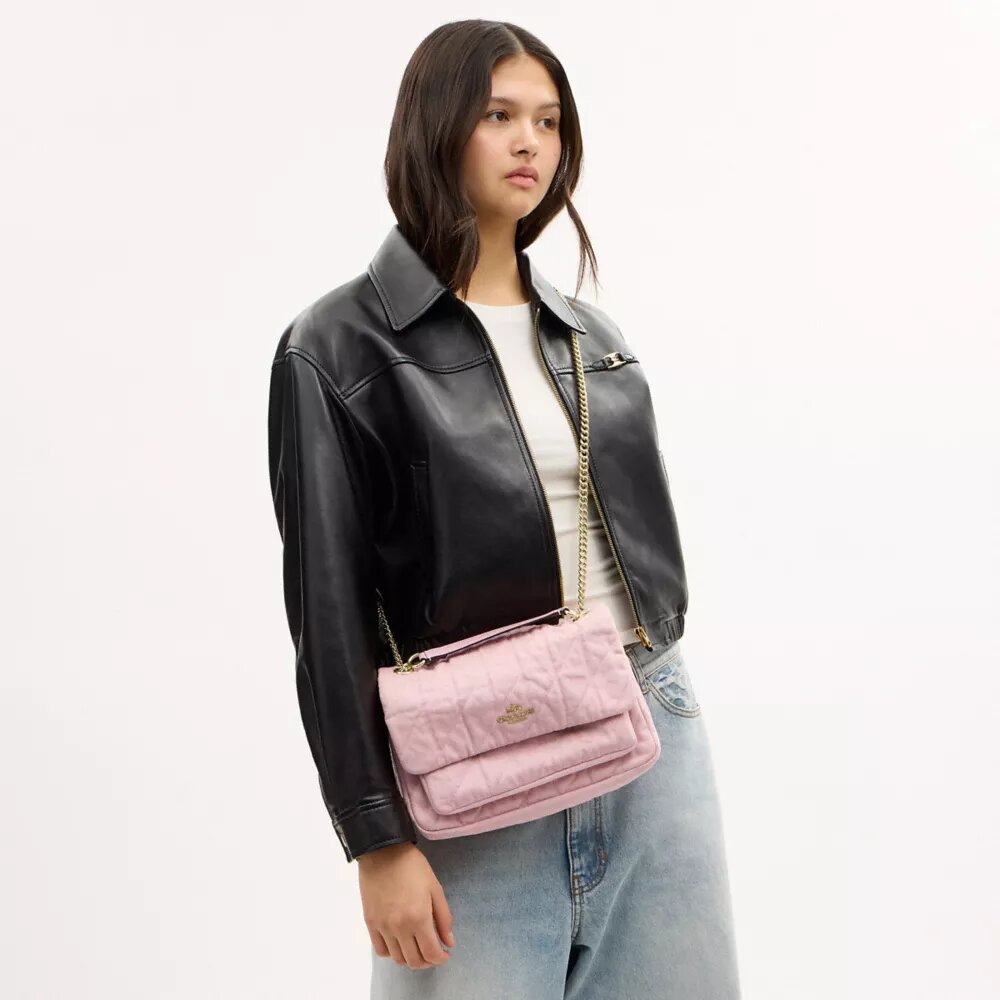 Bolso bandolera Elodie en denim desgastado con acolchado