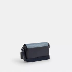 Bolso bandolera Jack con solapa pequeña en Signature Canvas