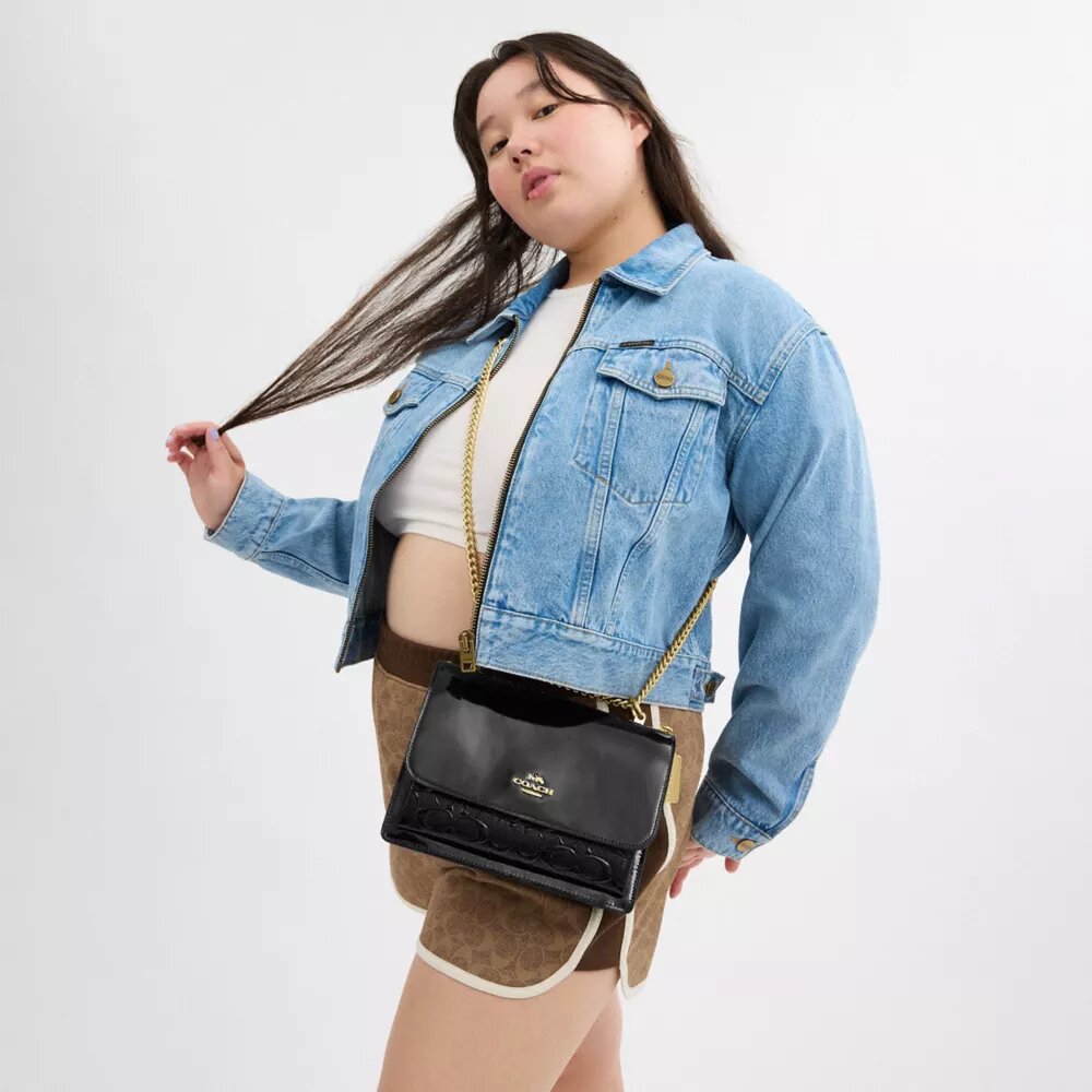 Bolso bandolera Klare en piel exclusiva