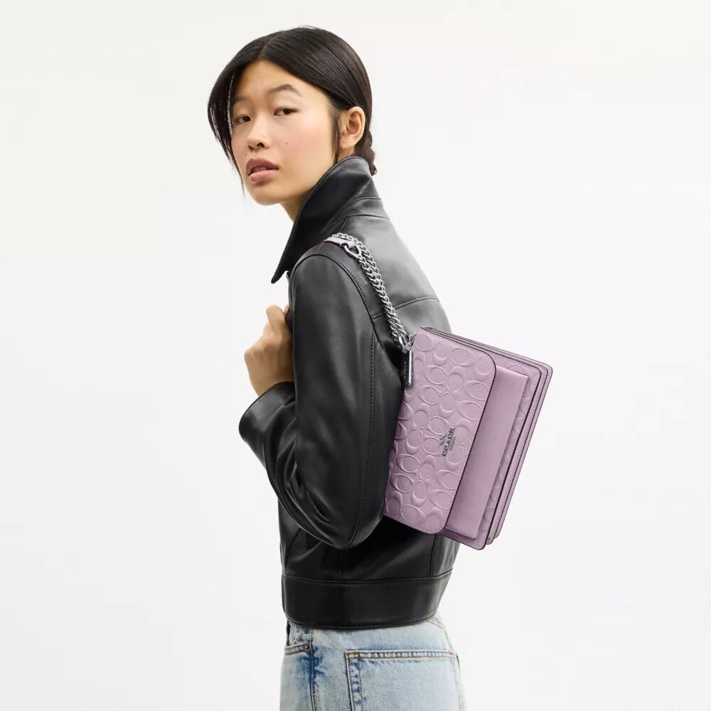Bolso bandolera Klare en piel exclusiva