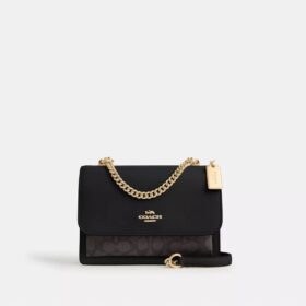 Bolso bandolera Klare en Signature Canvas