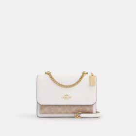 Bolso bandolera Klare en Signature Canvas