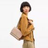 Bolso bandolera Klare en Signature Canvas