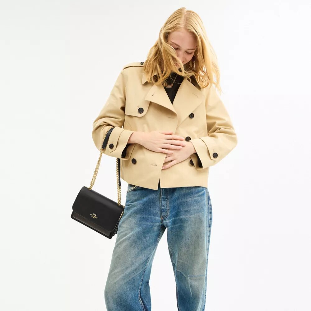 Bolso bandolera Klare en Signature Canvas