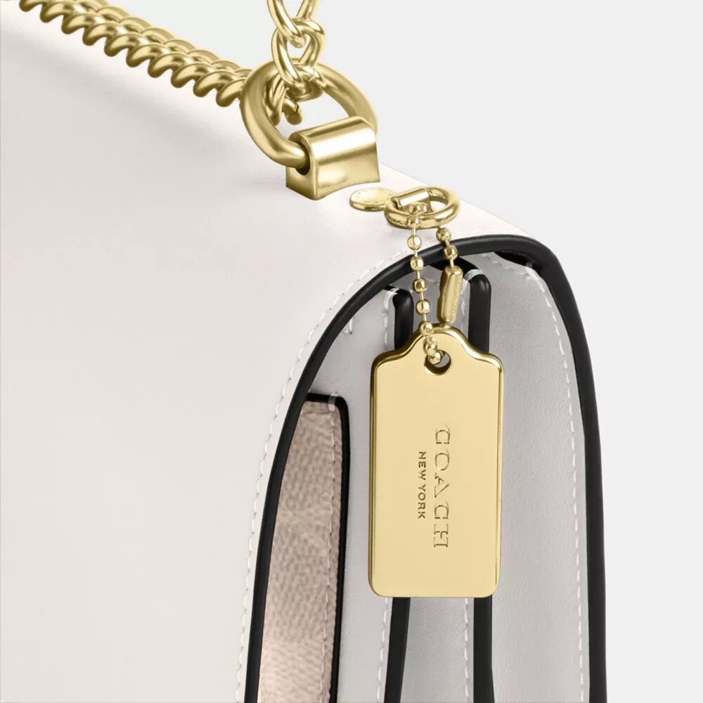 Bolso bandolera Klare en Signature Canvas
