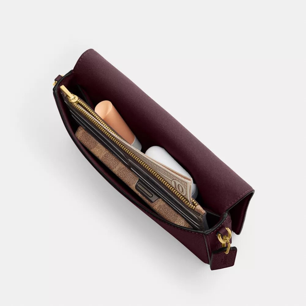 Bolso bandolera Mila con Signature Canvas