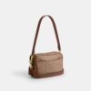 Bolso bandolera Mini Carey en Signature Canvas