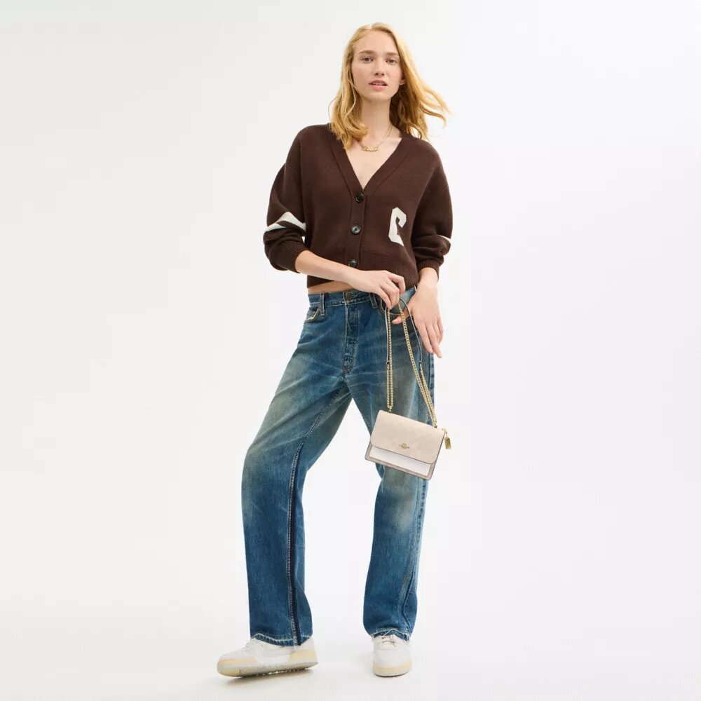 Bolso bandolera Mini Klare en Signature Canvas
