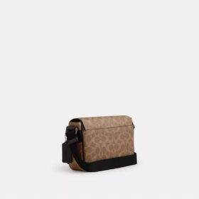 Bolso bandolera pequeño con solapa «Jack» en Signature Canvas