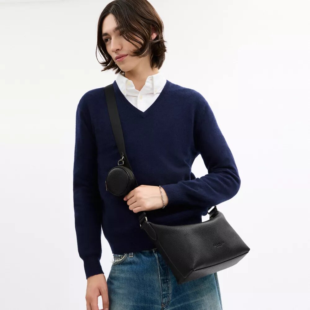 Bolso bandolera pequeño Finn con bolsita