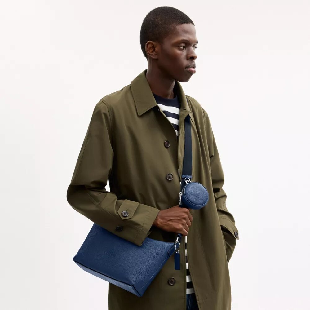 Bolso bandolera pequeño Finn con bolsita