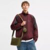 Bolso bandolera pequeño Finn con bolsita