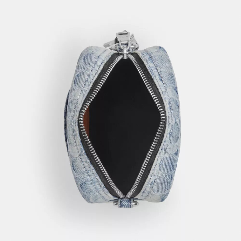 Bolso bandolera Tristan 14 en denim «Loved Signature» con Charms
