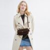 Bolso Brooke con solapa y cadena en Signature Canvas