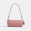 Bolso cilíndrico en Signature Canvas