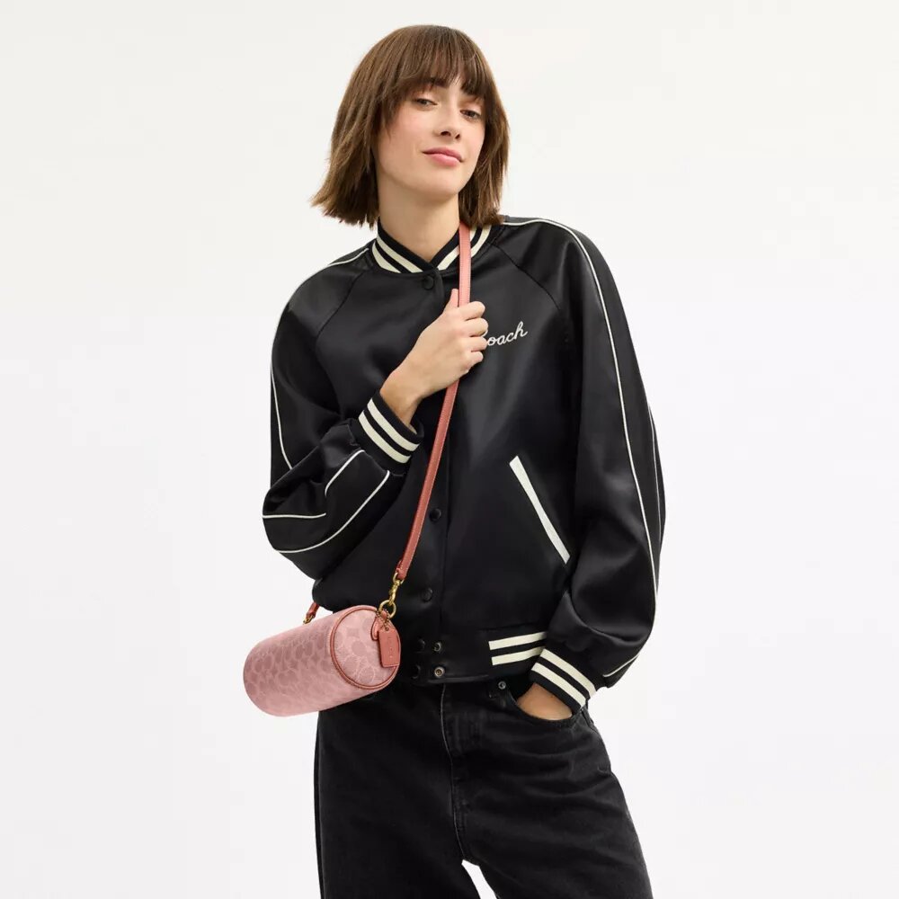 Bolso cilíndrico en Signature Canvas