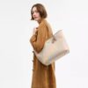 Bolso City Tote en Signature Canvas Rainbow