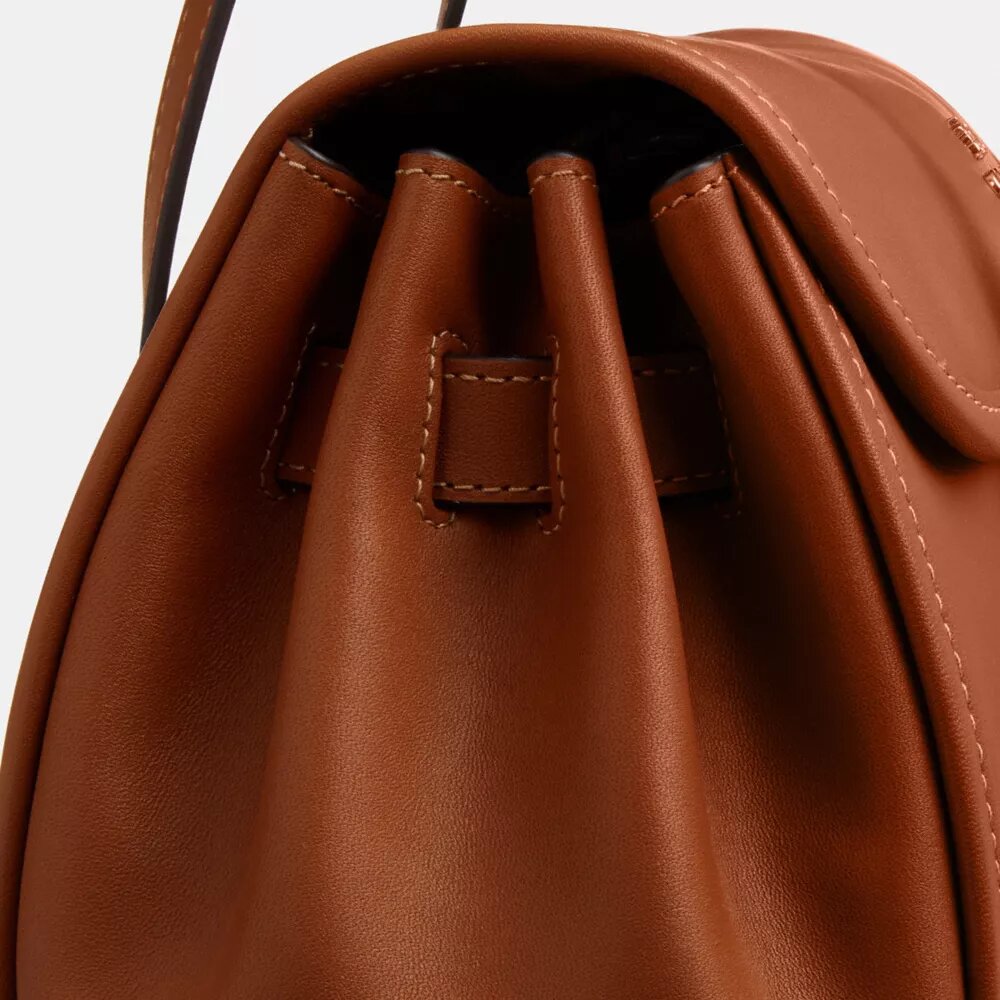 Bolso de hombro con solapa Bridget