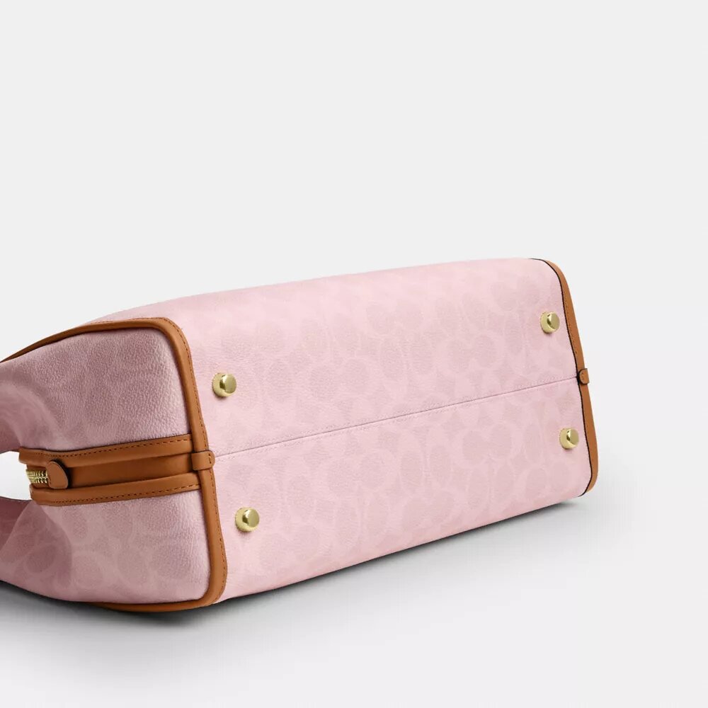 Bolso de hombro Erin en Signature Canvas con Charms