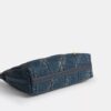 Bolso de hombro Juliet 25 en denim de algodón regenerativo con acolchado
