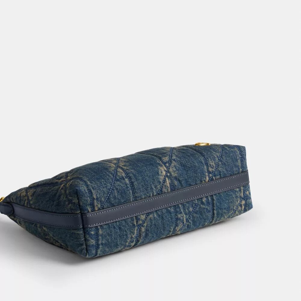 Bolso de hombro Juliet 25 en denim de algodón regenerativo con acolchado