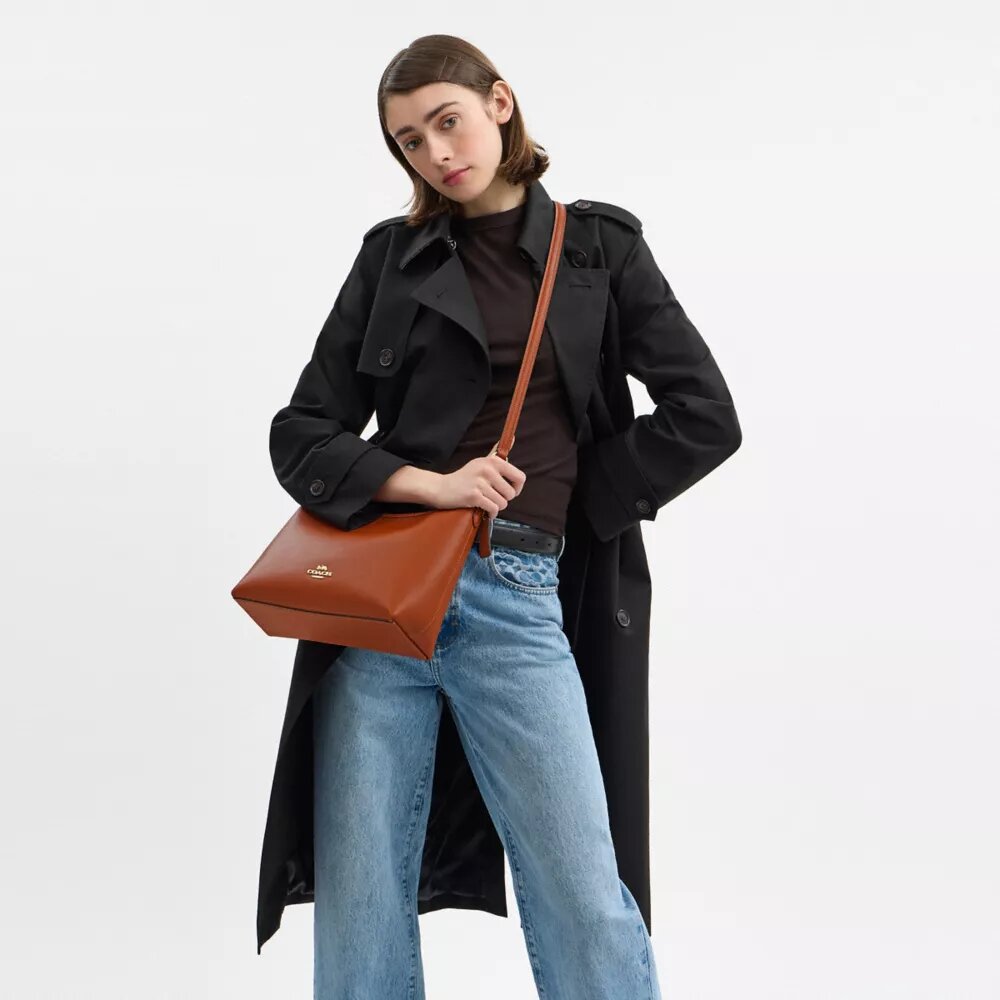 Bolso de hombro Laurel