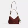 Bolso de hombro Laurel con colgantes