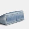 Bolso de hombro Laurel en denim desgastado con Charms