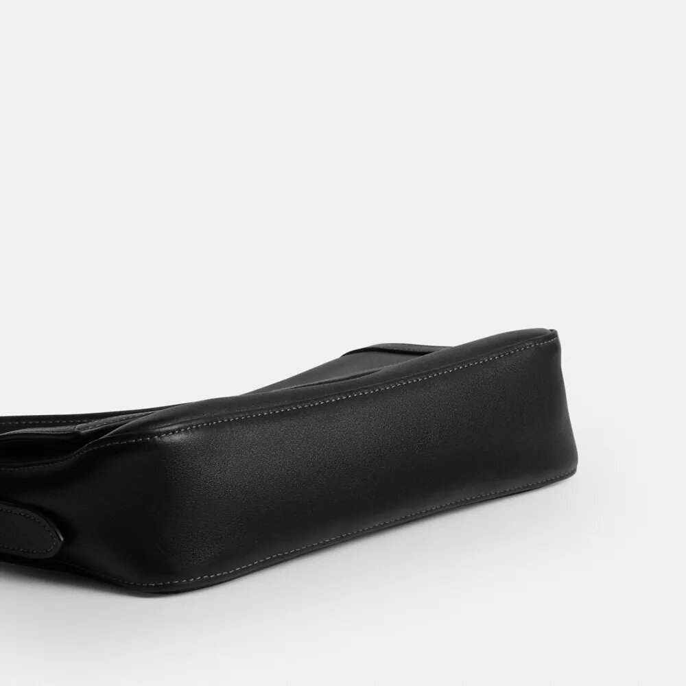 Bolso de hombro pequeño con solapa Etta