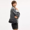 Bolso de hombro pequeño con solapa Etta