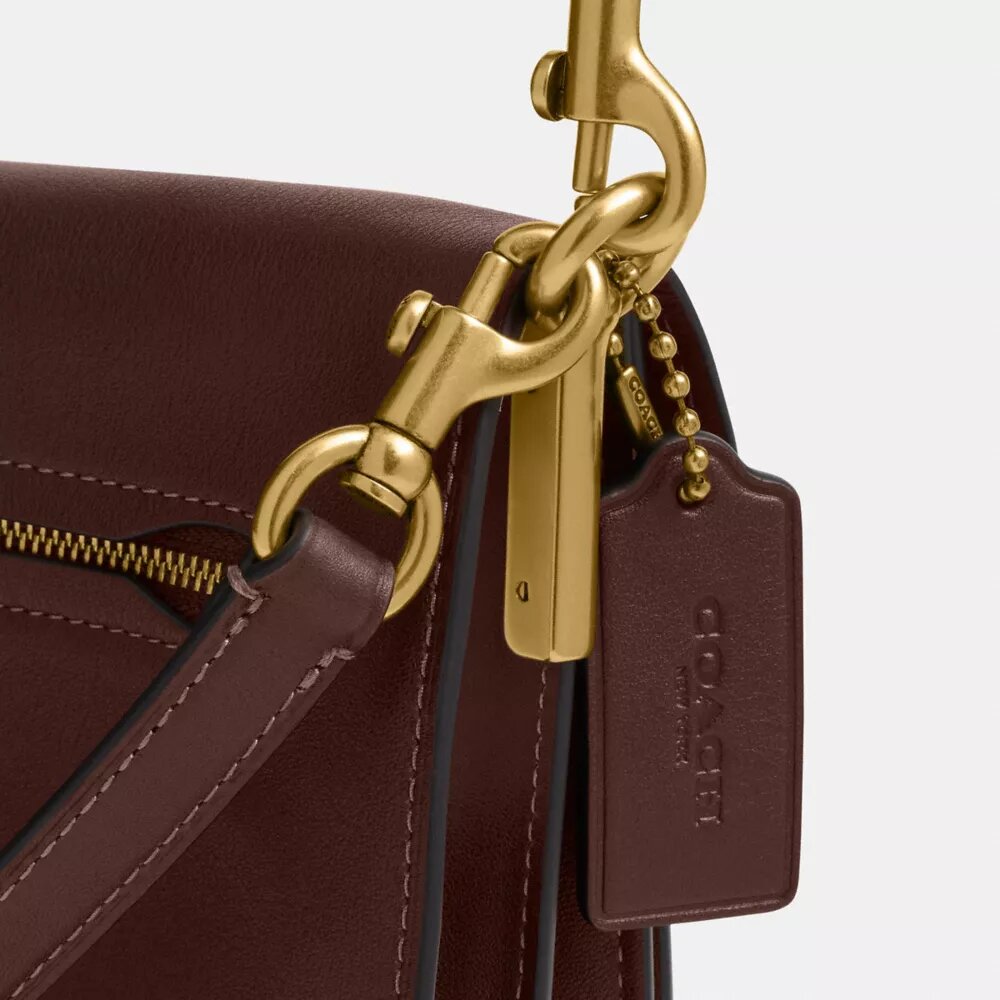 Bolso de hombro Tabby 26