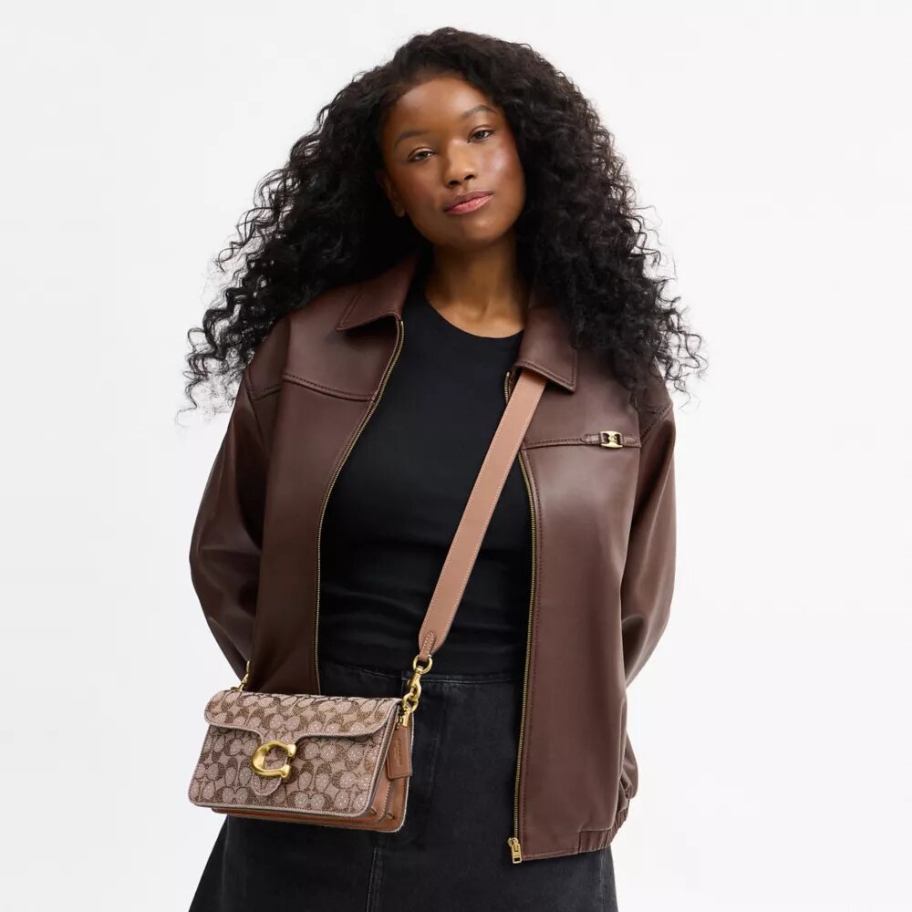 Bolso de hombro Tabby de 26 en jacquard Crystal Signature