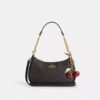 Bolso de hombro Teri en Signature Canvas