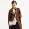 Bolso de hombro Teri en Signature Canvas