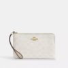 Bolso de pulsera grande con cremallera en esquina de Signature Canvas
