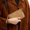 Bolso de pulsera grande con cremallera en la esquina