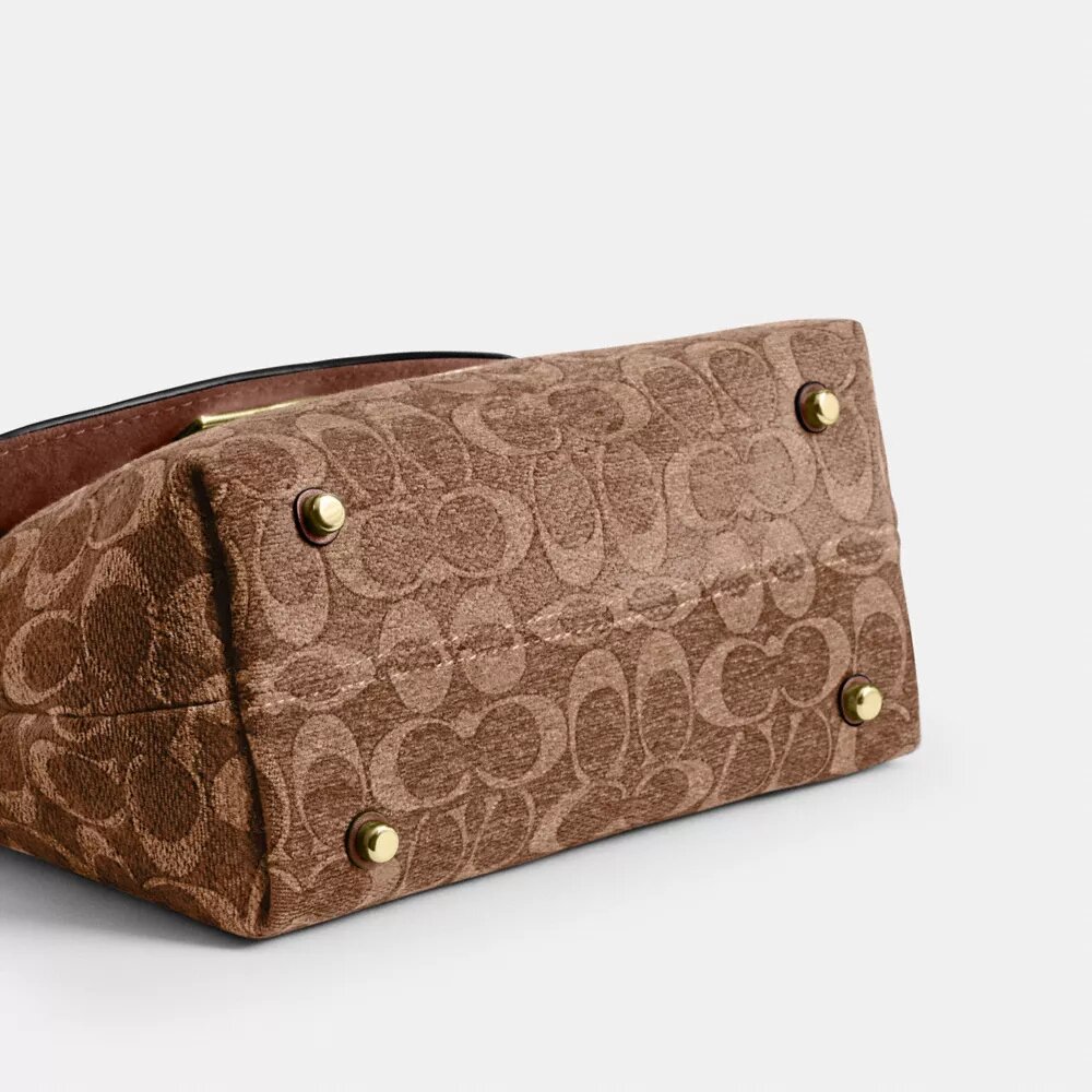 Bolso Emory con asa superior en chenilla exclusiva