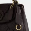 Bolso Emory con asa superior y apliques florales