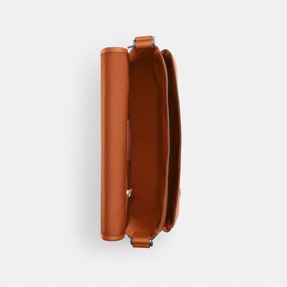 Bolso mensajero Colby 32