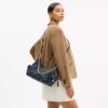 Bolso Pocket Juliet 30 en denim de algodón regenerativo con acolchado
