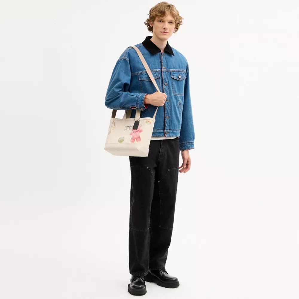 Bolso shopper utilitario 27 con estampado de bocetos