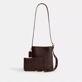 Bolso tipo cubo Bleecker 21 en Signature Canvas