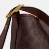 Bolso tipo cubo Bleecker 21 en Signature Canvas
